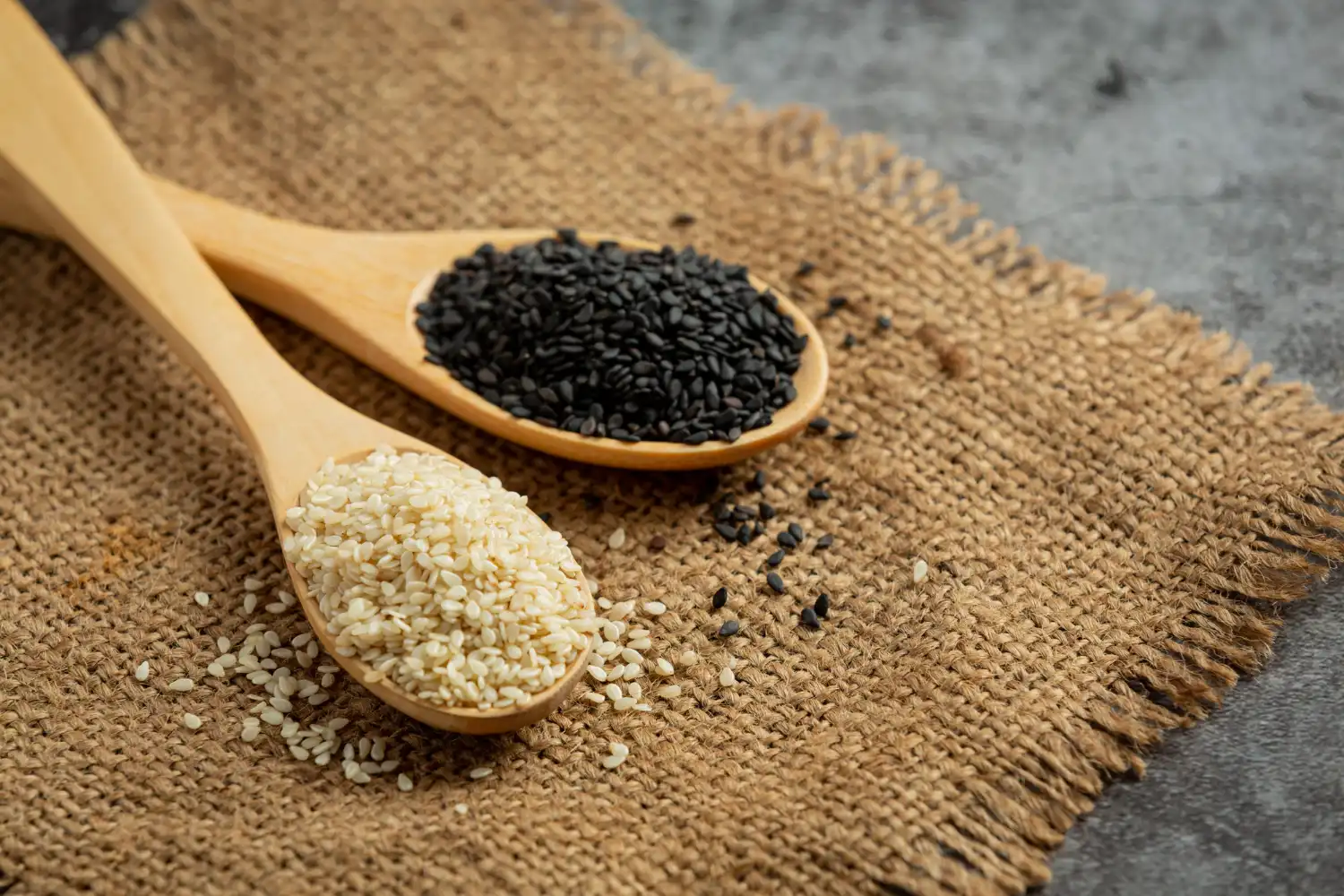 Sesame Seeds (White & Black)